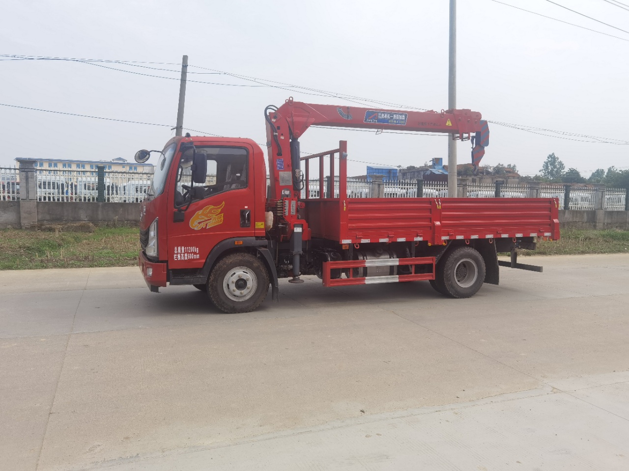 重汽豪曼3280(國六)隨車吊